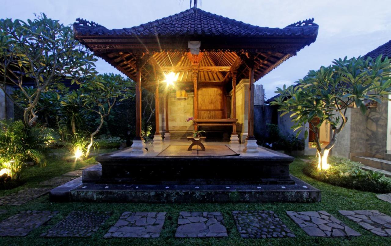 Sari House Ubud - Balinese Style Homestay Esterno foto