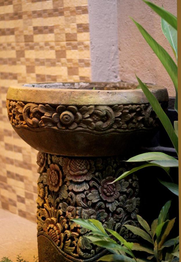 Sari House Ubud - Balinese Style Homestay Esterno foto