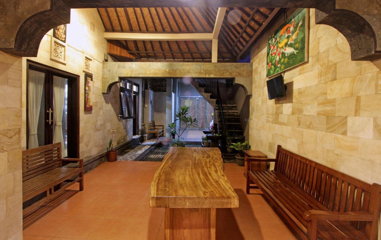 Sari House Ubud - Balinese Style Homestay Esterno foto